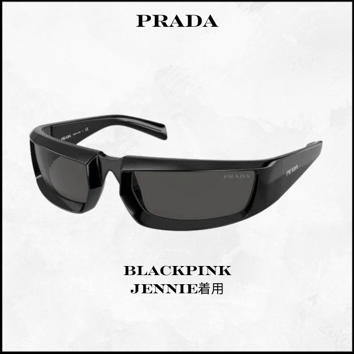 JENNIE着用【PRADA】Rectangular サングラス PR 25YS 1AB5S0