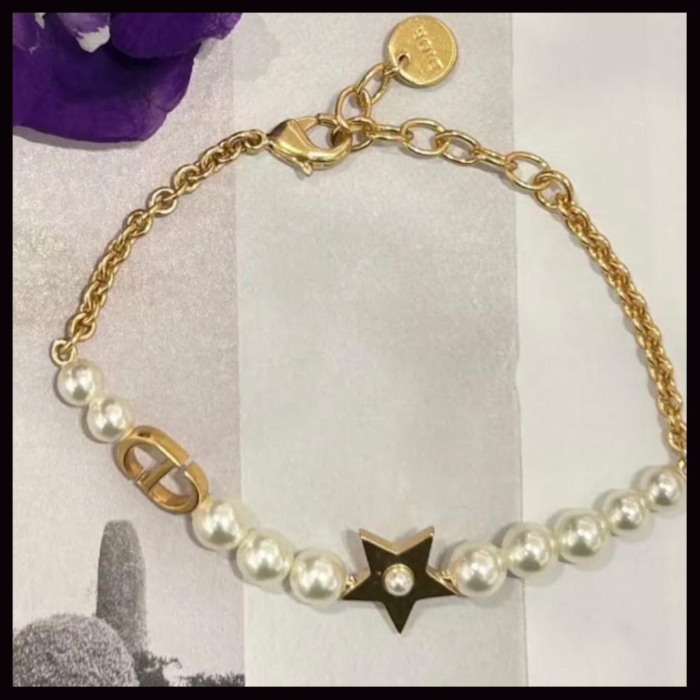 【手元を華やかに♪】 DIOR ブレスレット