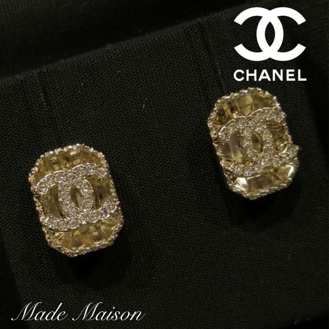 【上品な輝き♪】CHANEL ピアス ロゴ