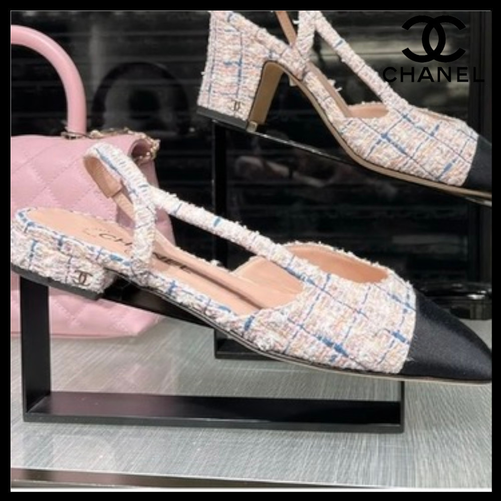 【明るいカラーが気分上がる♪】CHANEL スリングバッグ