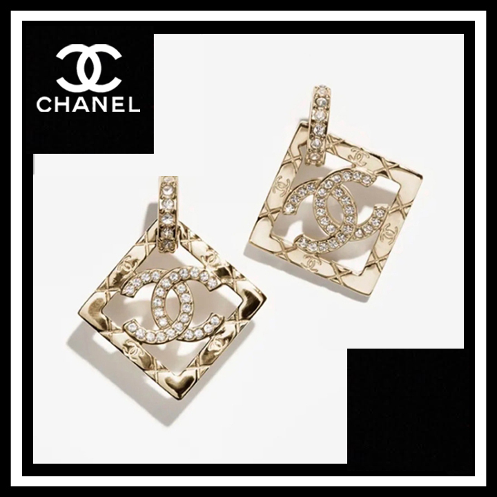 【上品な輝き♪】CHANEL ピアス ロゴ 洗練の輝きを纏う☆彡】CHANEL ピアス CCロゴ 25P