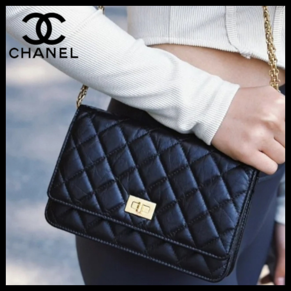 【大人な雰囲気溢れる♪】CHANEL チェーンウォレット