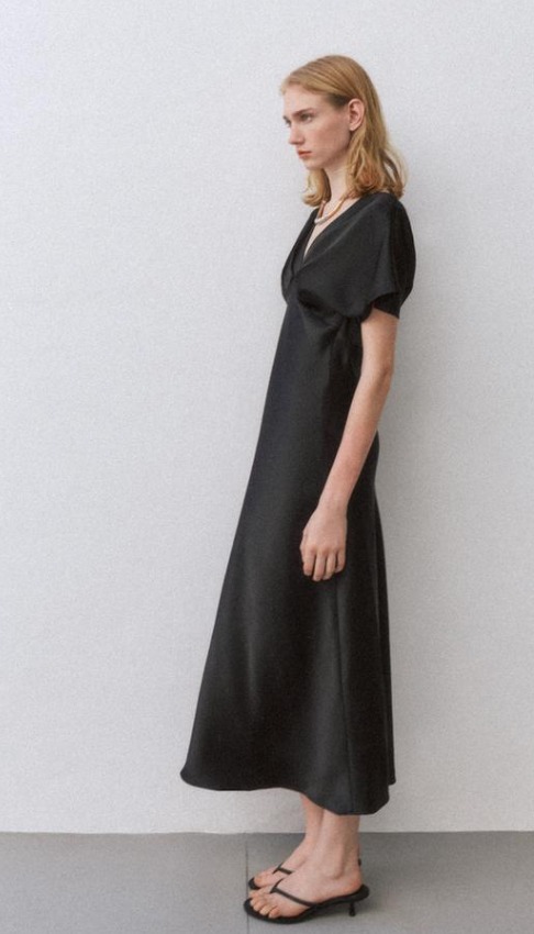 スペイン発送 ZARA サテンミディドレス 上品カジュアル 定番人気