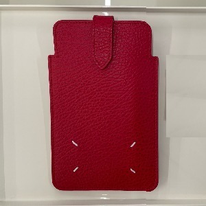 Maison Margiela ストラップ付スマートフォンケース セール！
