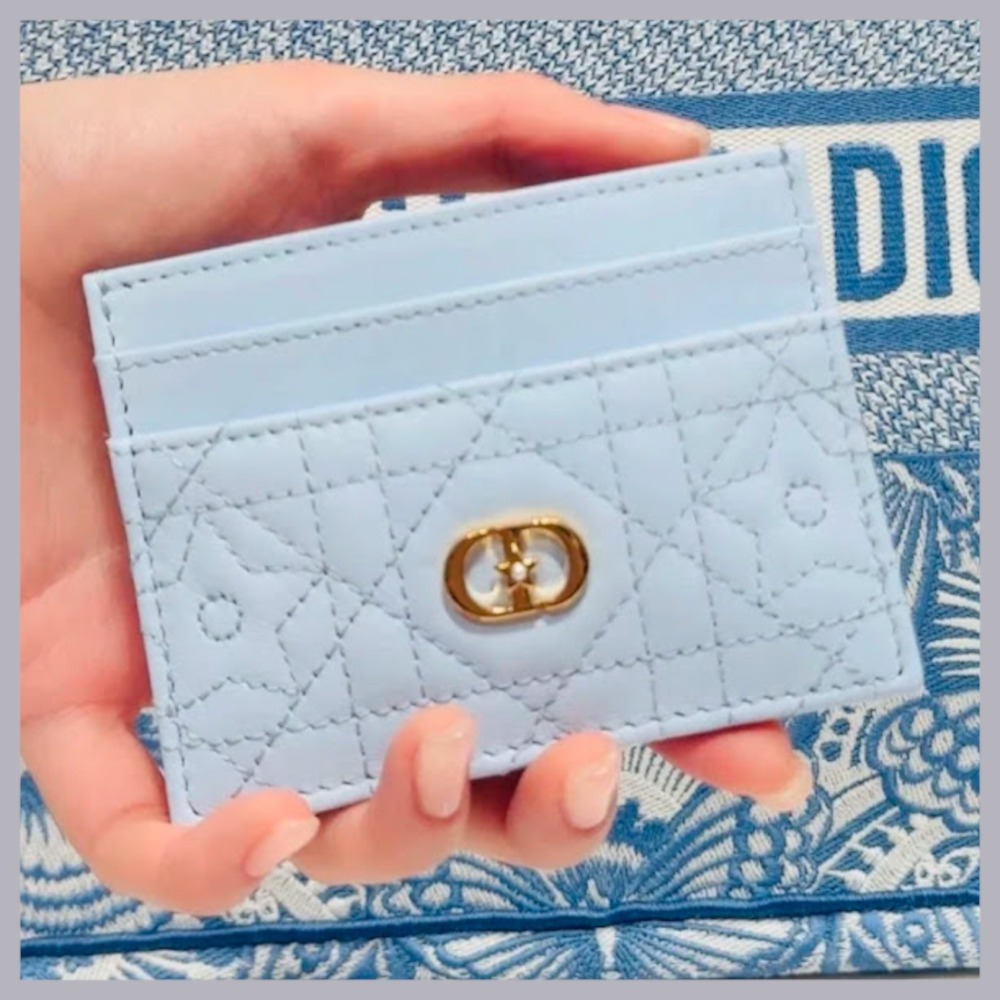 【ライトブルーが可愛い♪】Dior カードホルダー