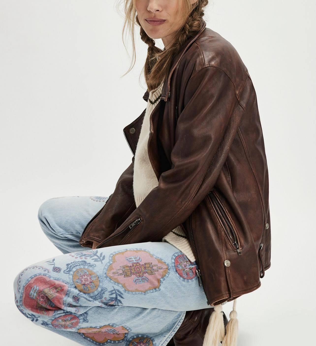 デニム・ジーパン MOTHER The Maven Sneak Jeans