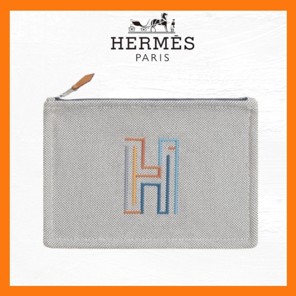洗練された品格を携える HERMES Trousse modello piccolo ポーチ