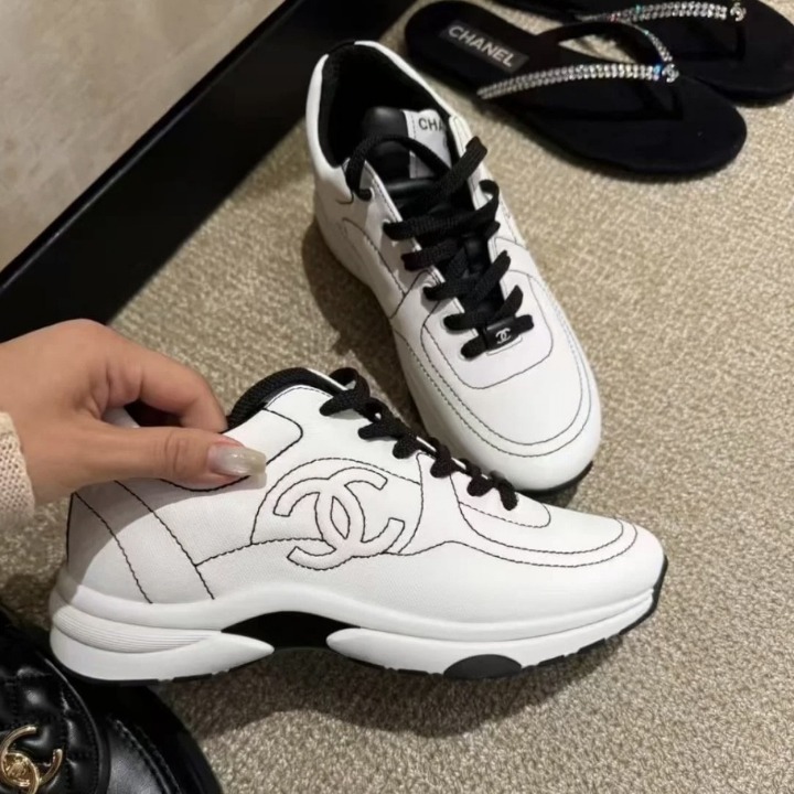 《お洒落モノトーン☆》CHANEL スニーカー
