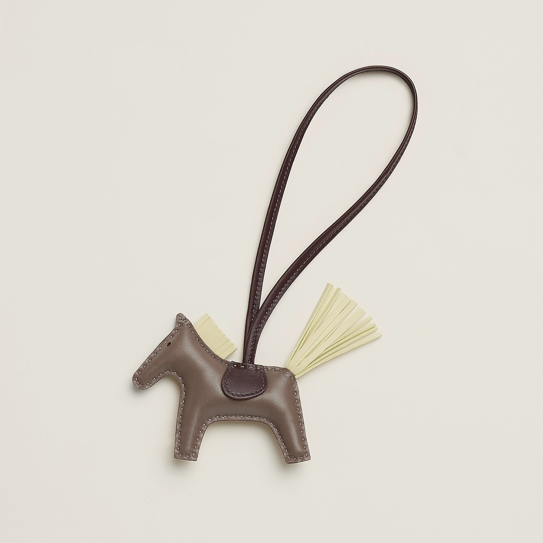 【ギフトにも◎】HERMES《ロデオ》PM バッグアクセサリー