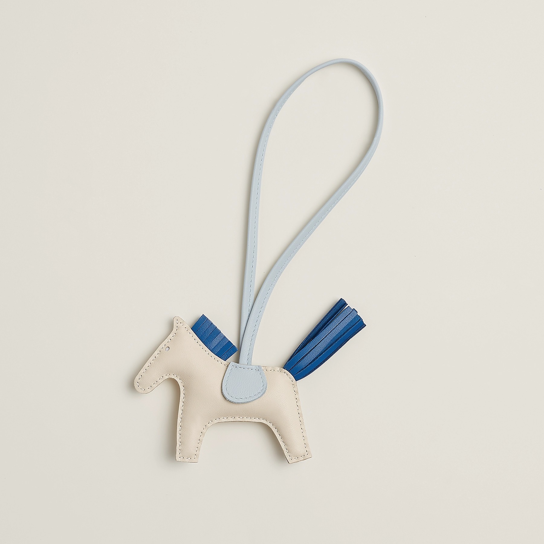【ギフトにも◎】HERMES《ロデオ》PM バッグアクセサリー