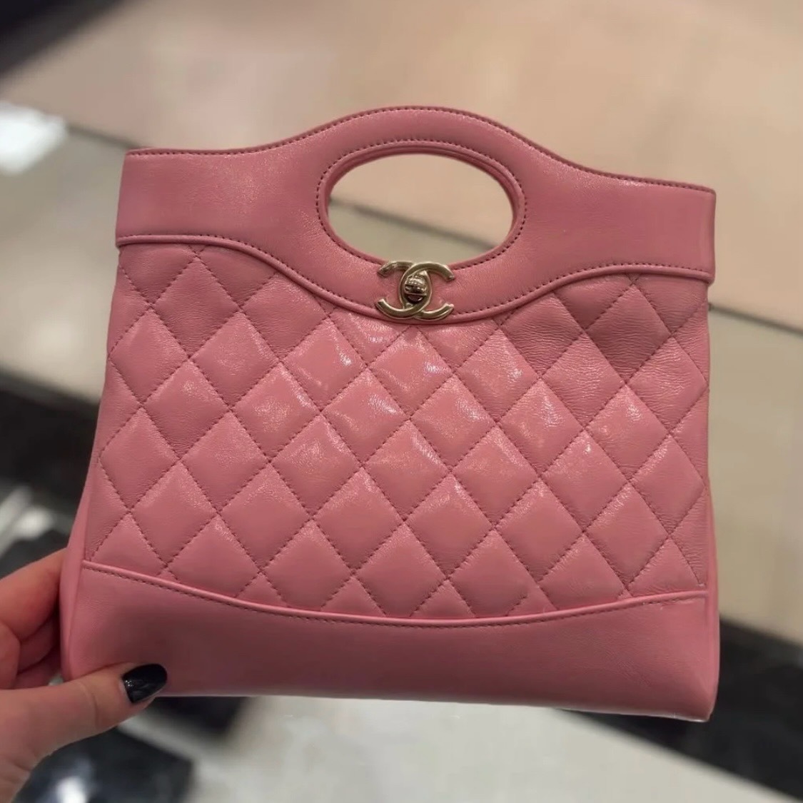 大人気♡エレガント【CHANEL】Mini cabas CHANEL 31 大人気♡エレガント【CHANEL】Mini cabas CHANEL 31 (CHANEL