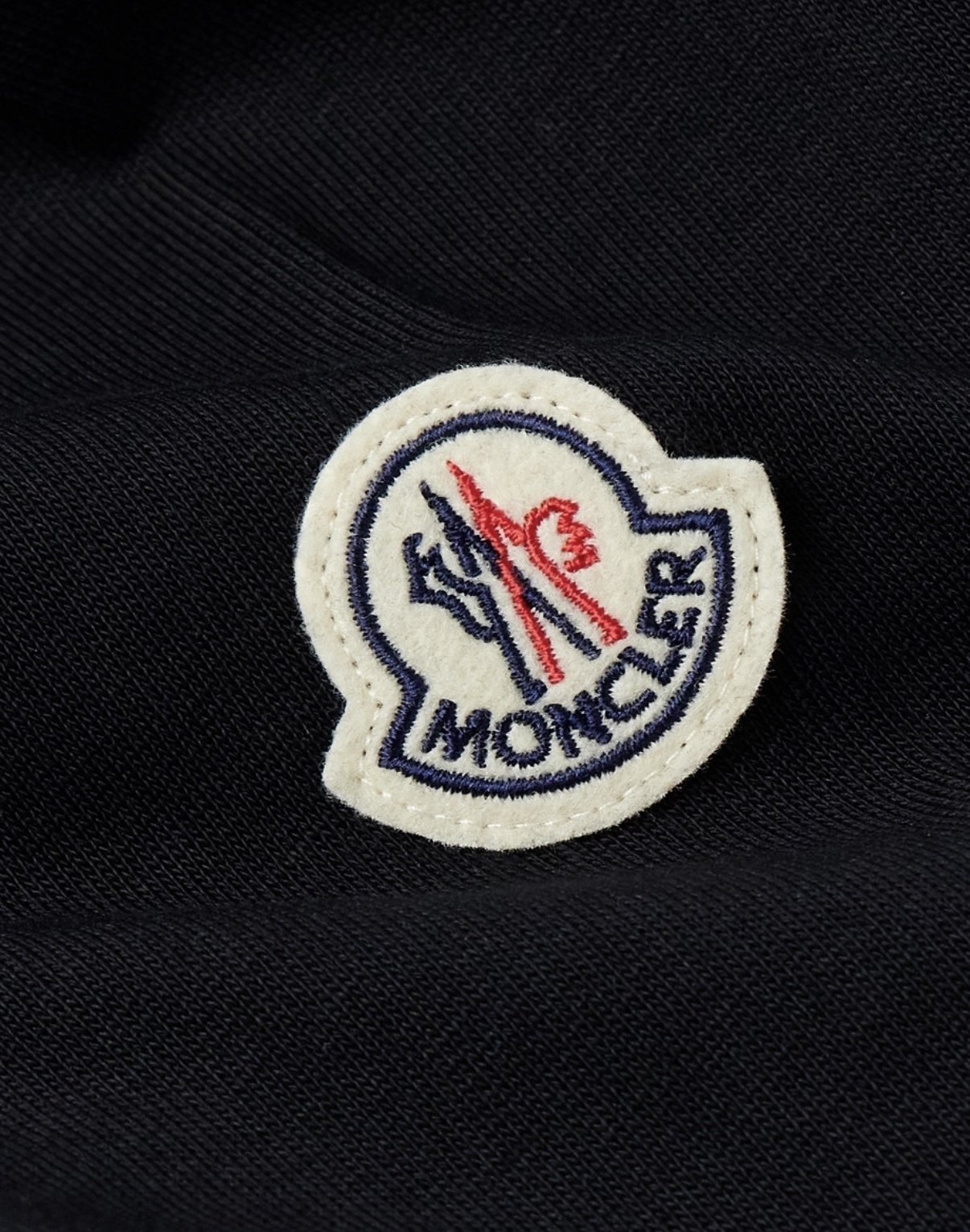 MONCLER ロゴ アップリケ コットン ジップパーカー 人気 MONCLER ロゴ アップリケ コットン ジップパーカー 人気