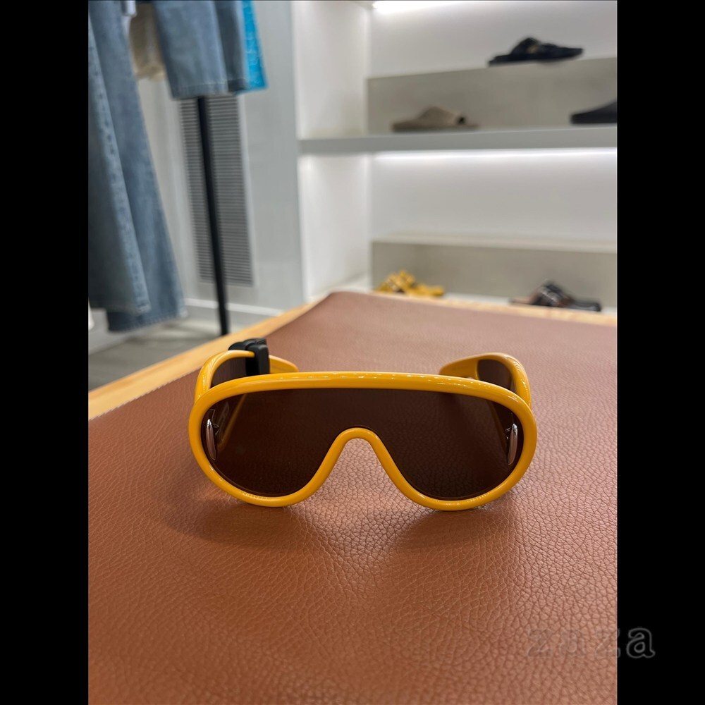 LOEWE セール★ アナグラム