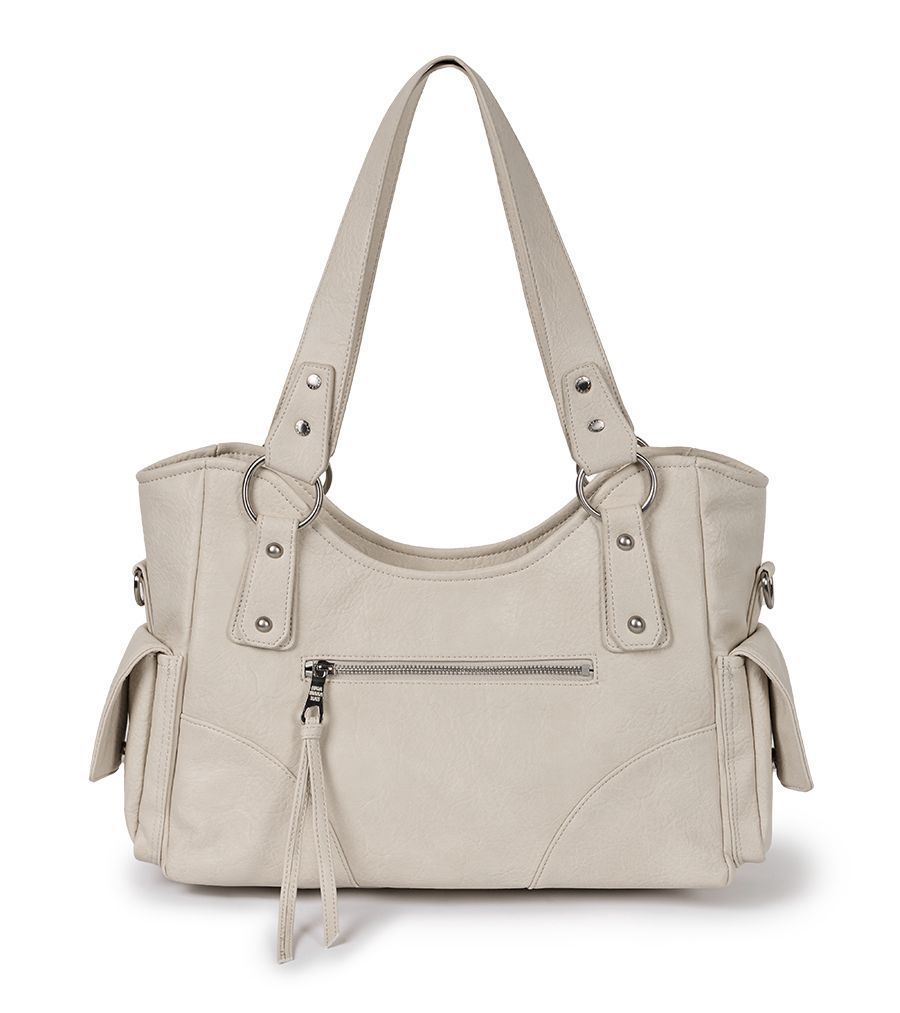 IUGAMAKARAS☆大人気☆男女兼用☆Studded Leather Shoulder Bag