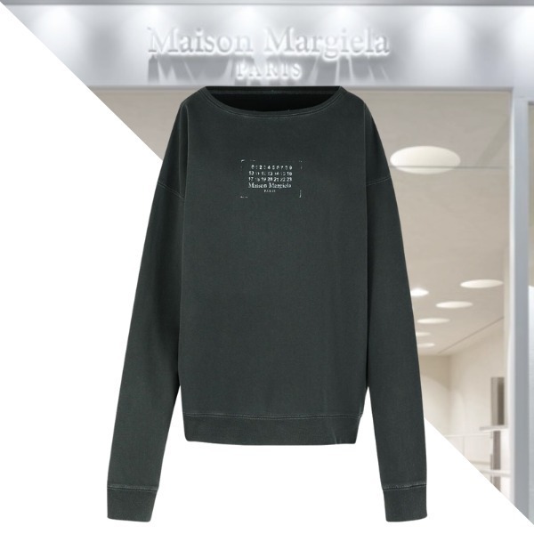 【 Maison Margiela 】スタンプロゴ スウェットシャツ ☆関税込み☆【Maison Margiela】スタンプロゴ スウェットシャツ