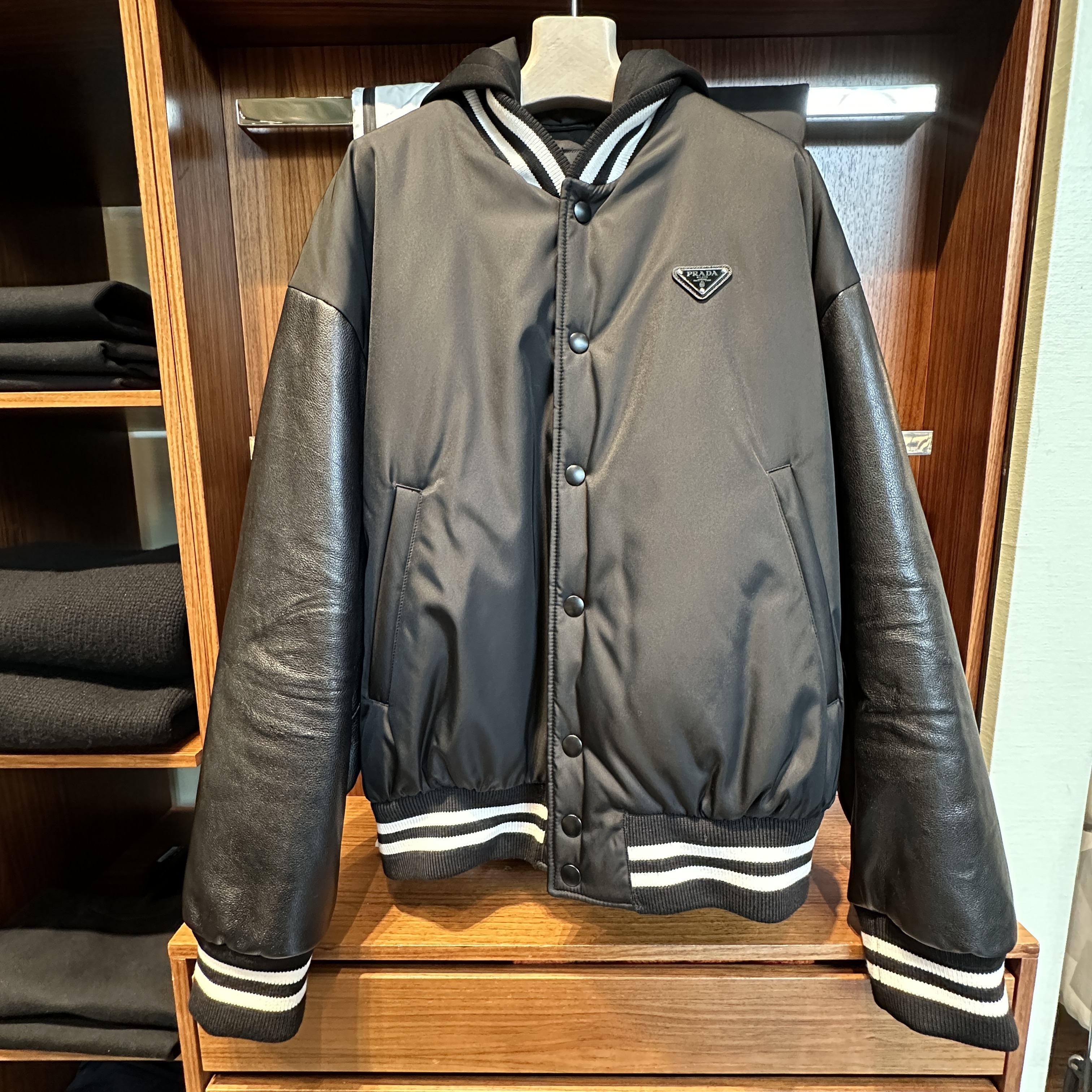 【VIPセール】PRADA プラダ MEN アウター SGC578
