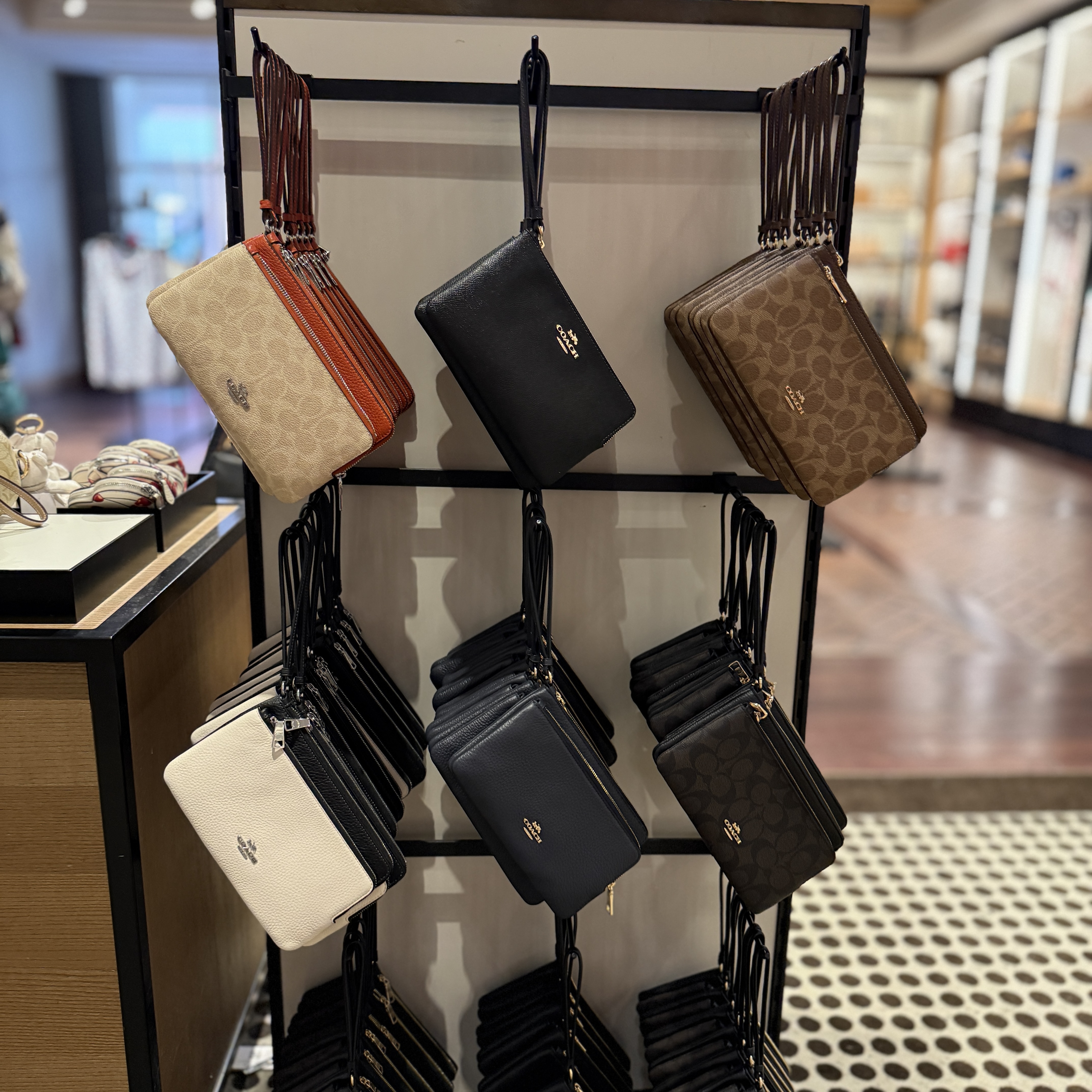 定番★Coach Double Zip Wallet In Signature Canvas CX161