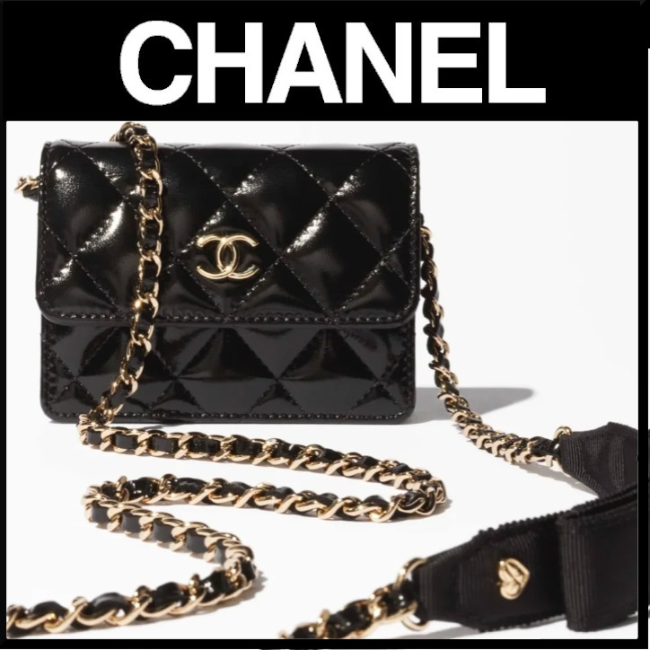 【25p】CHANEL スモール チェーンクラッチ