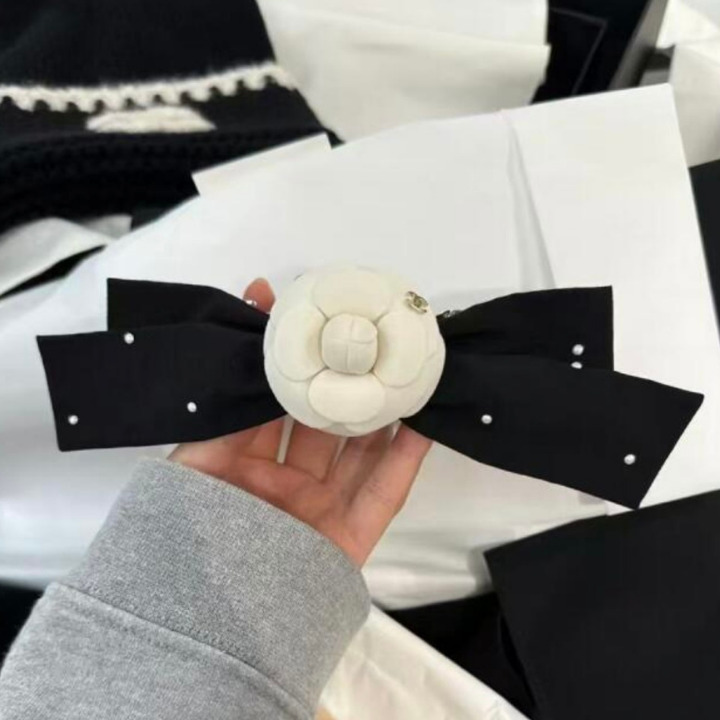《人気☆》CHANEL クルーズ25C限定 パール＆カメリアバレッタ