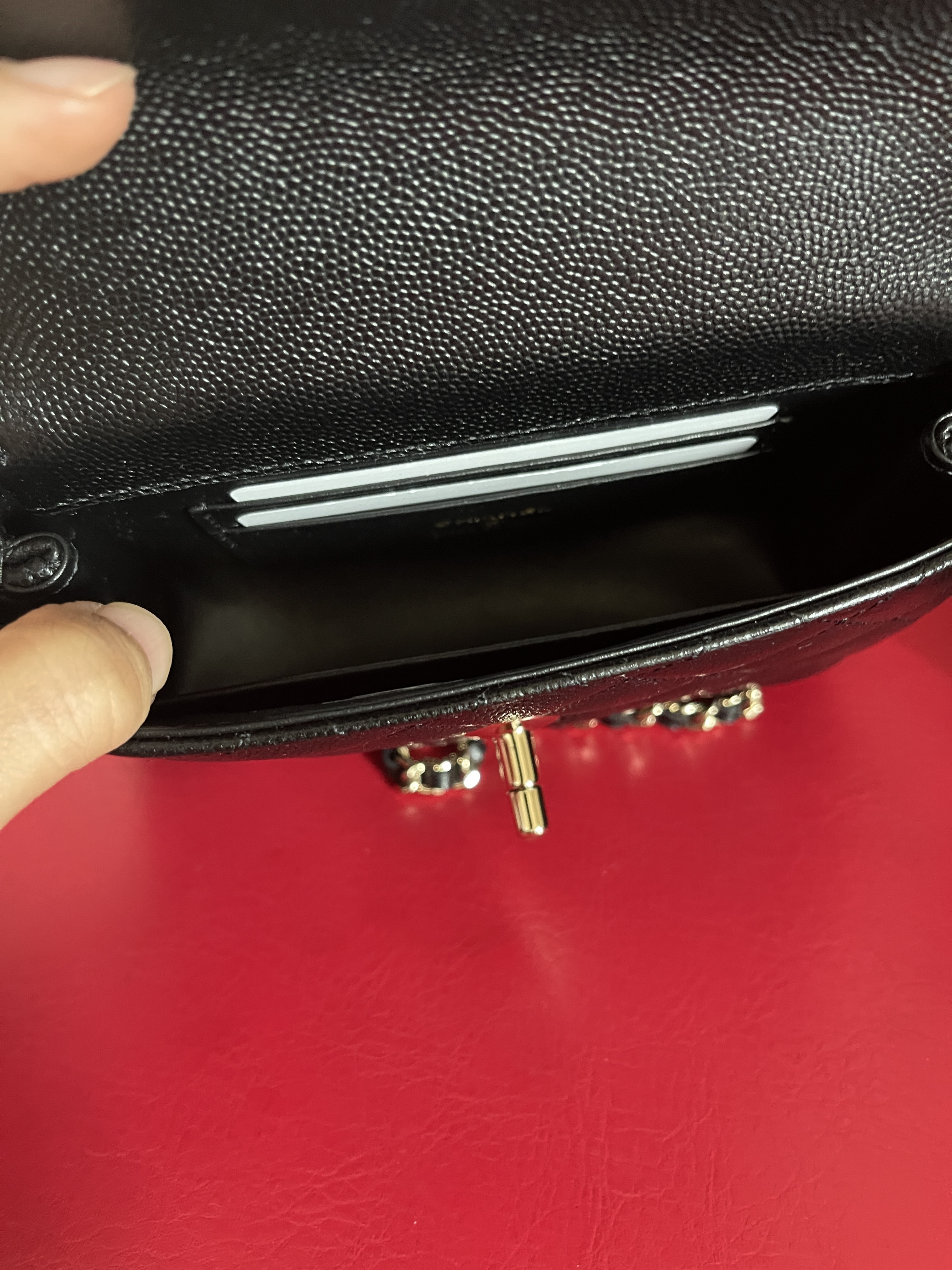 CHANEL ココハンドル 14.5cm チェーン クラッチ AP4244 ミニ