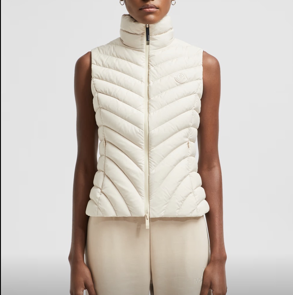 Moncler Granesベスト 関税込
