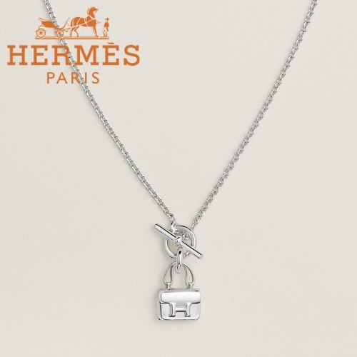 存在感！【HERMES】ペンダント AMULETTES \