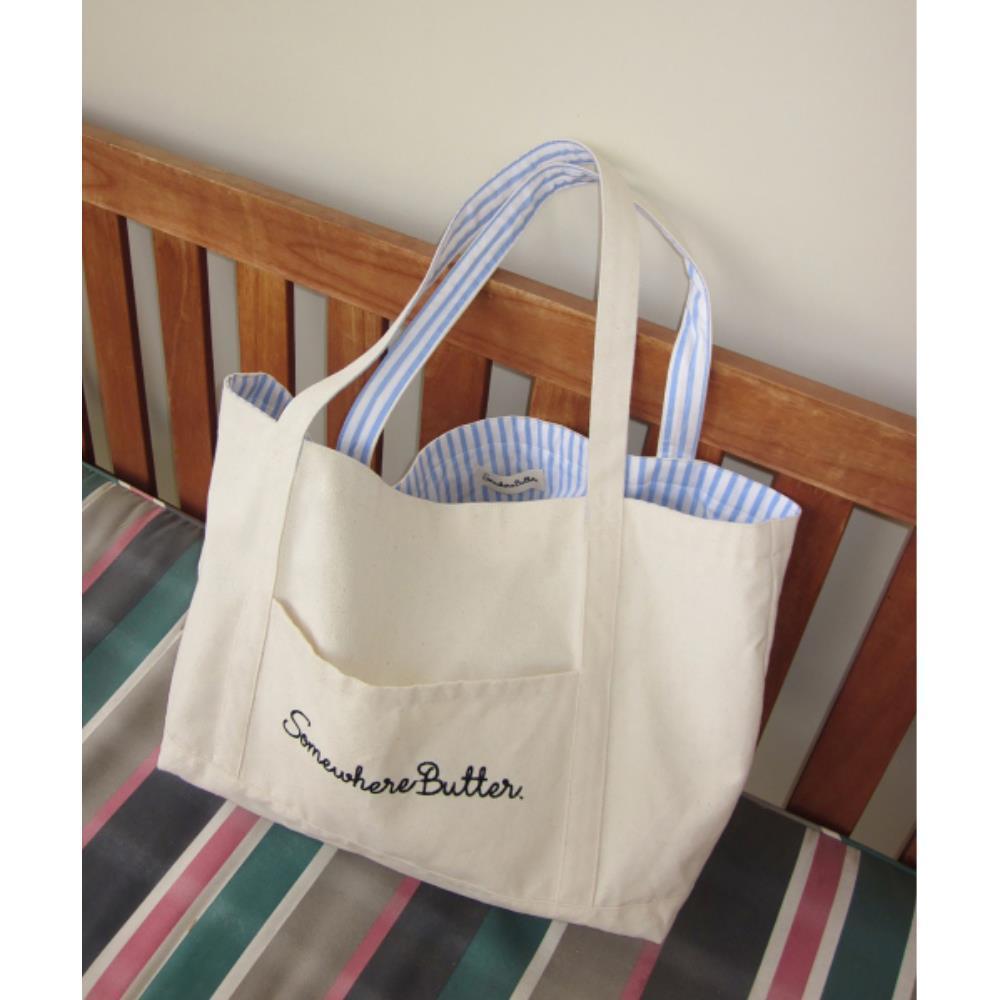 ◆SOMEWHERE BUTTER.◆ Letter Reversible Bag Ivory S5SBG08IV