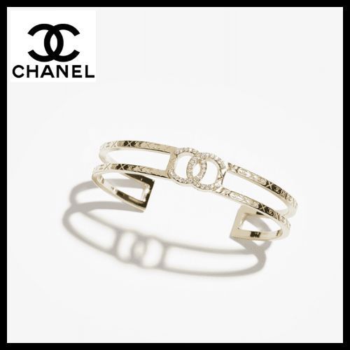 **2025春夏新作**【CHANEL】 CCロゴ ゴールドブレスレット
