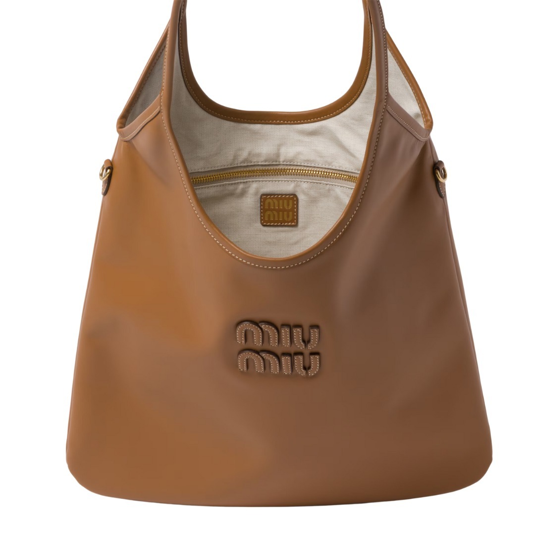 ２WAY使用可能〈 miumiu〉IVYレザーバッグ スタンダードサイズ 2WAY使用可能〈 miumiu〉IVYレザーバッグ スタンダードサイズ