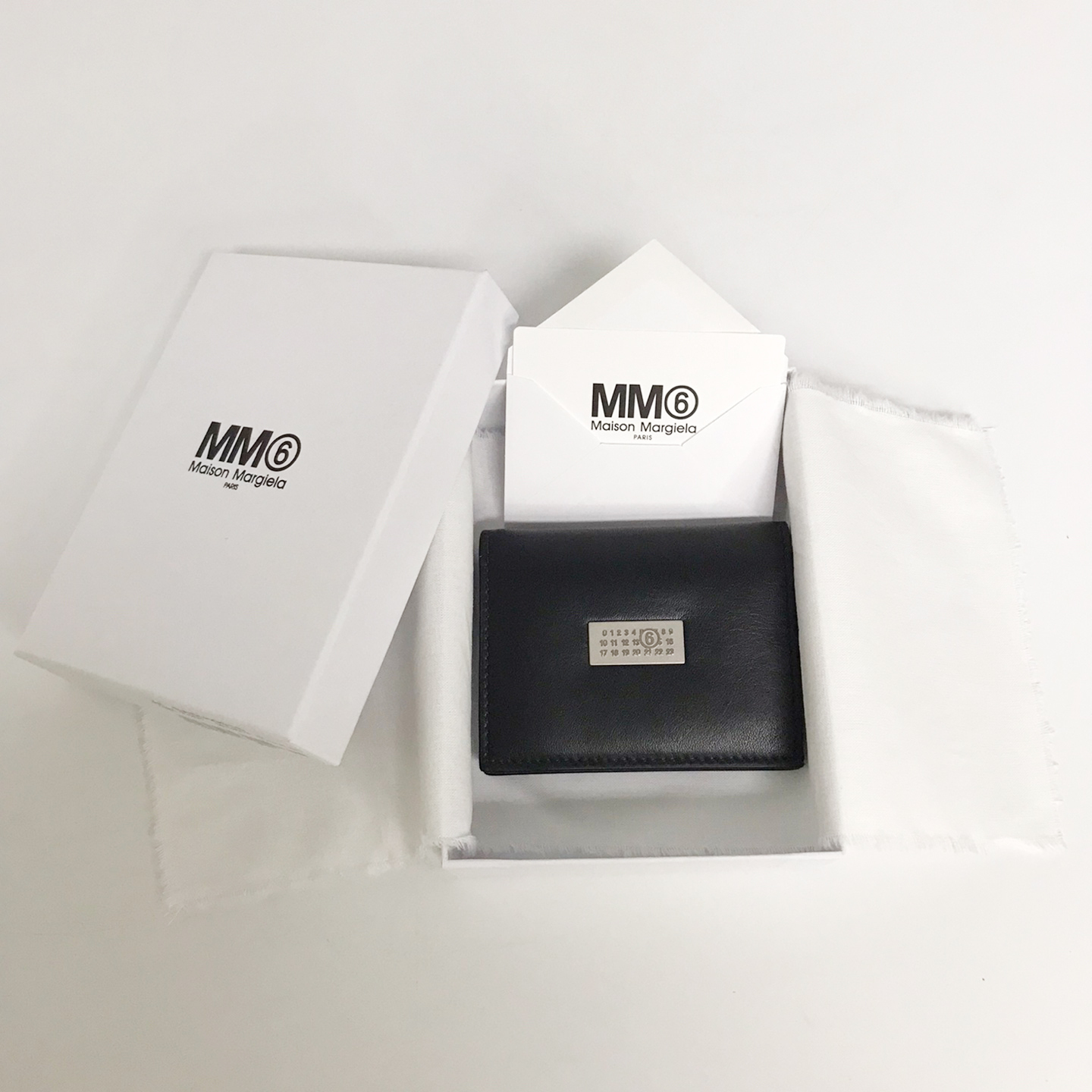 MM6 Maison Margiela★ナンバリングメタルロゴ レザーウォレット