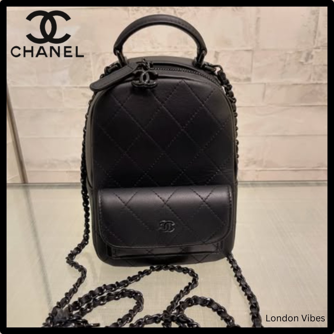 大人気 So Black★ CHANEL クラシック ミニ バックパック