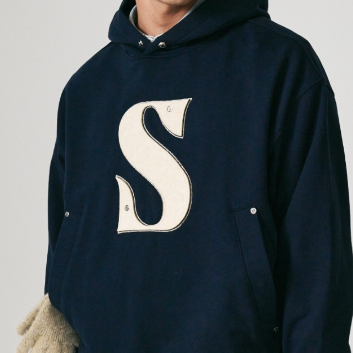 SATUR Rivet Applique Pocket Logo Hoodie 5FM0289 (SATUR