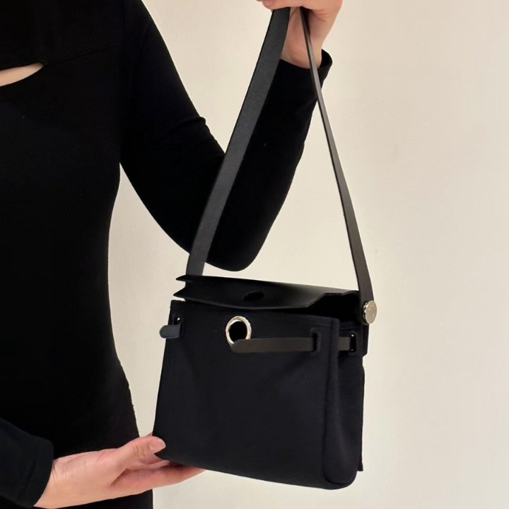 《可愛いミニサイズ♡》HERMES Herbag Zip 20 バッグ