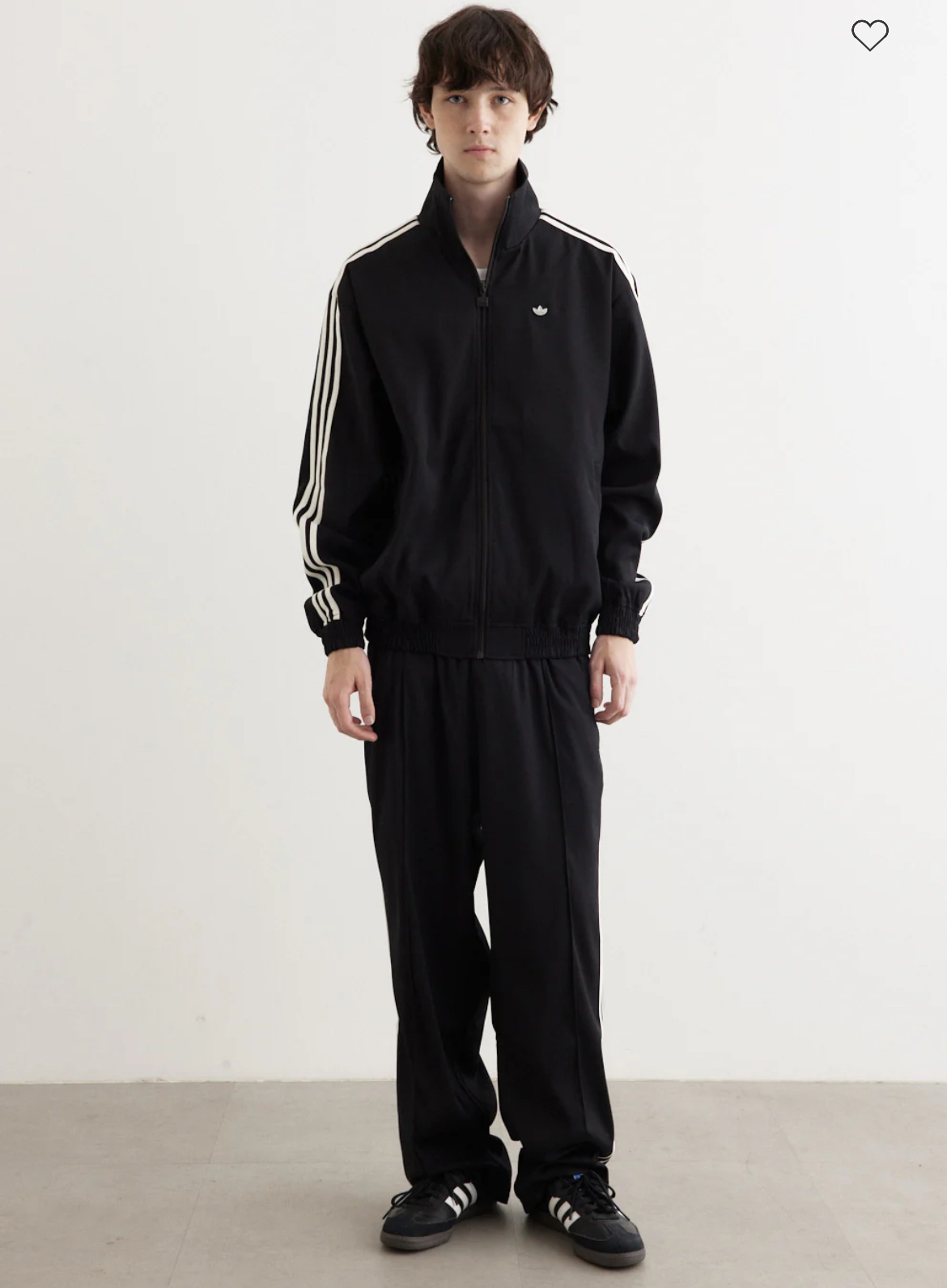 日本完売！大人気！残りわずか！Adidas ジャージ