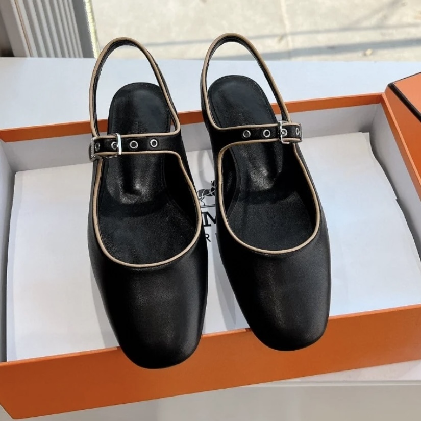 【フェミニンな印象に】HERMES クレオ スリングバック 大人可愛い♪】HERMES スリングバッグ Kleo