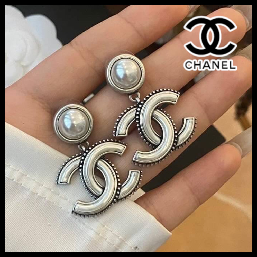`エレガント輝く♪`【CHANEL】CCマーク ピアス