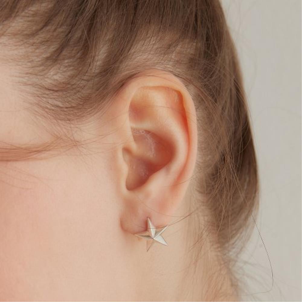 ☆TATIANA☆ Star Wars hoop earrings EC3050