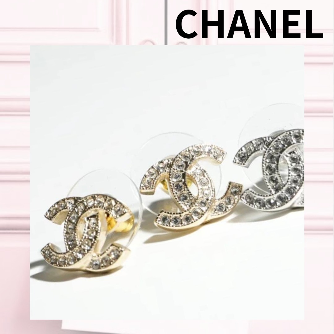 【シンプルが一番】CHANEL ロゴ クリスタル ピアス 2色展開