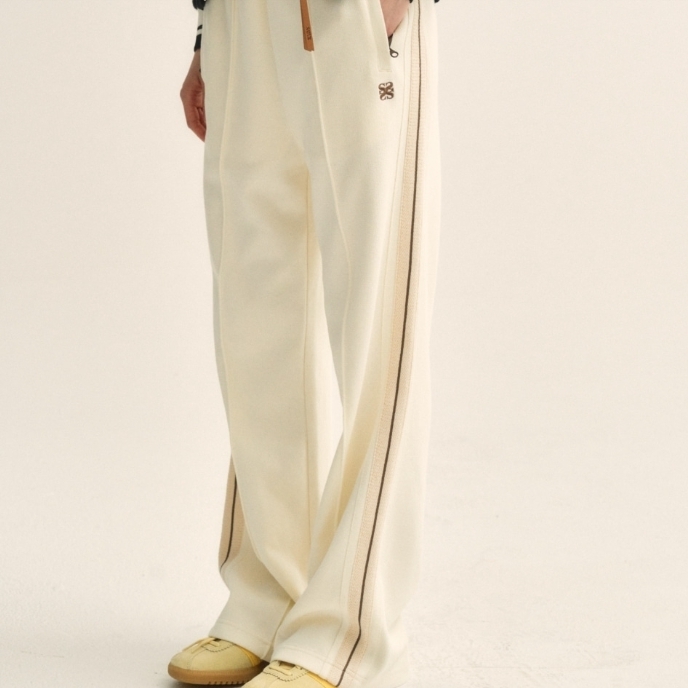 ボトムスその他 SATUR (W) Lawton All Day Track Pants 5FM0297 SATUR (W) Lawton All Day Track Pants 5FM0297