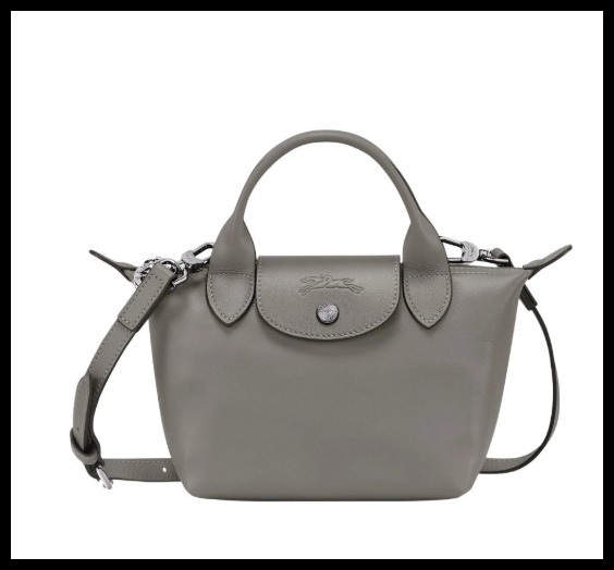 【コンパクトなのにかっこいい】LONGCHAMP ショルダーバッグ