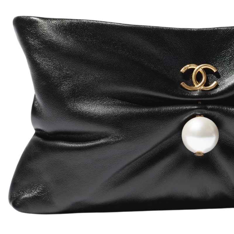 ☆パールが可愛い【CHANEL】2WAYクラッチ&チェーンショルダー