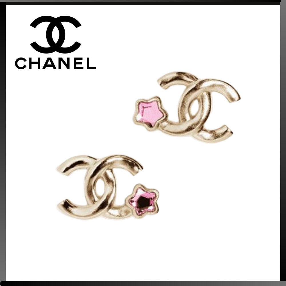 【さりげないスターが可愛い♪】CHANEL ピアス CCロゴ 《25P》