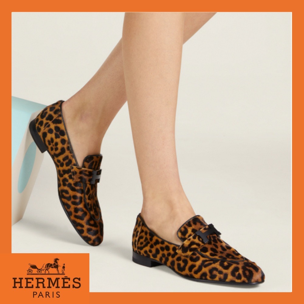 レオパード柄がアクセントに【HERMES】パリモカシン ロゴ