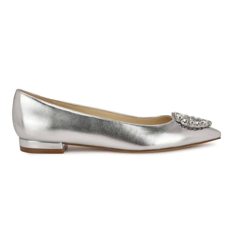 Nine West*ハート*ビジュー*歩きやすい**フラットシューズHearts Nine West*ハート*ビジュー*歩きやすい**フラットシューズHearts