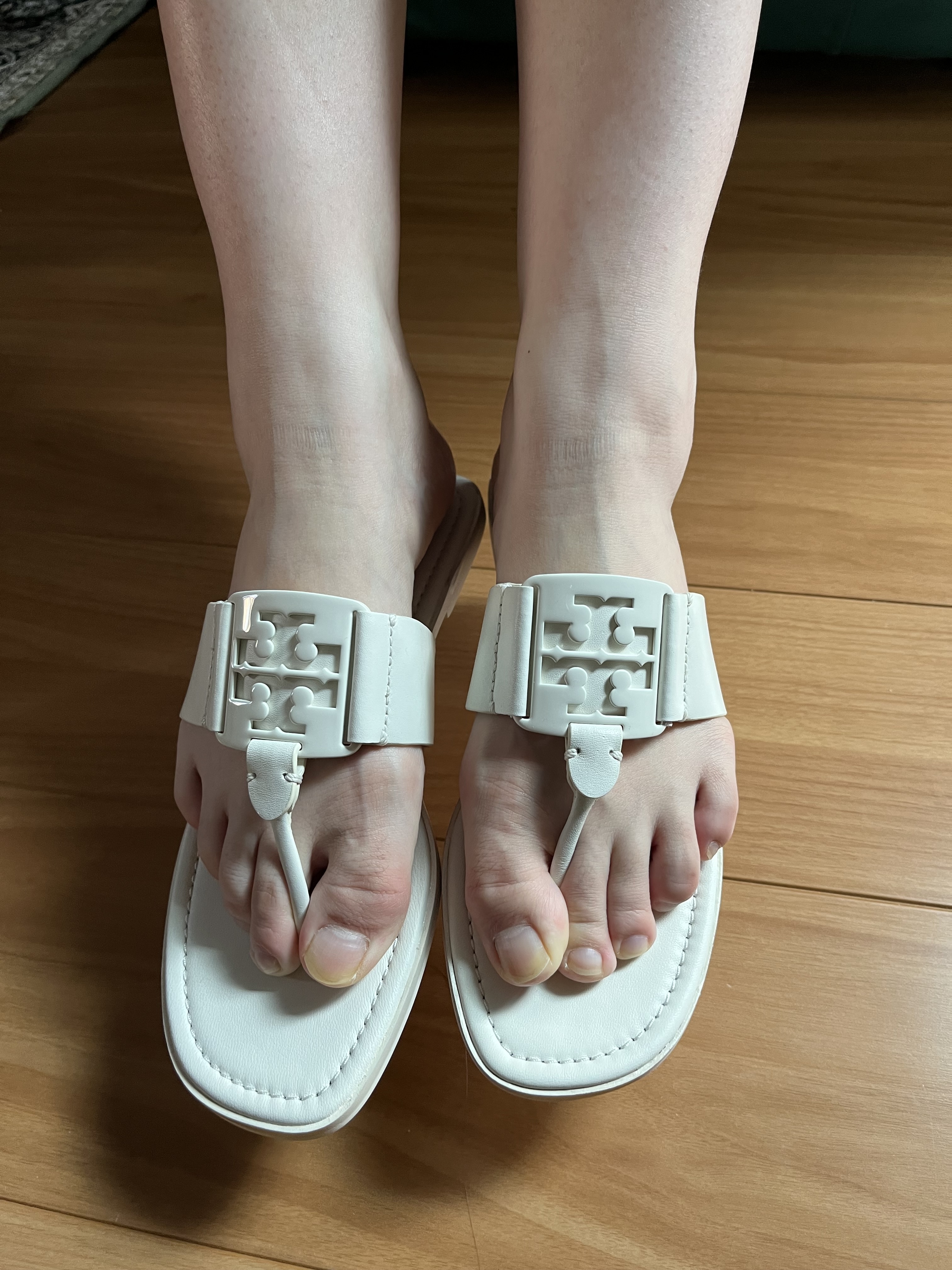 日本未入荷 トリーバーチサンダル・TORY・BARCH ８