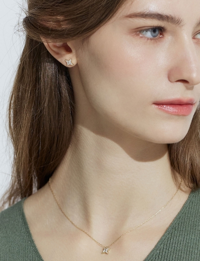 【HYERES LOR】25SS★ Nova 10K(Y) Pearl Earrings HYERES LOR】25SS☆ Nova 10K(Y) Pave Earrings