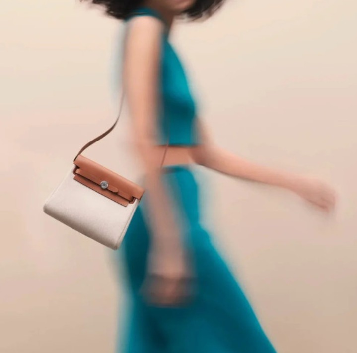 《サイズ感が丁度いい◎》HERMES エールバッグジップ ミニ 20