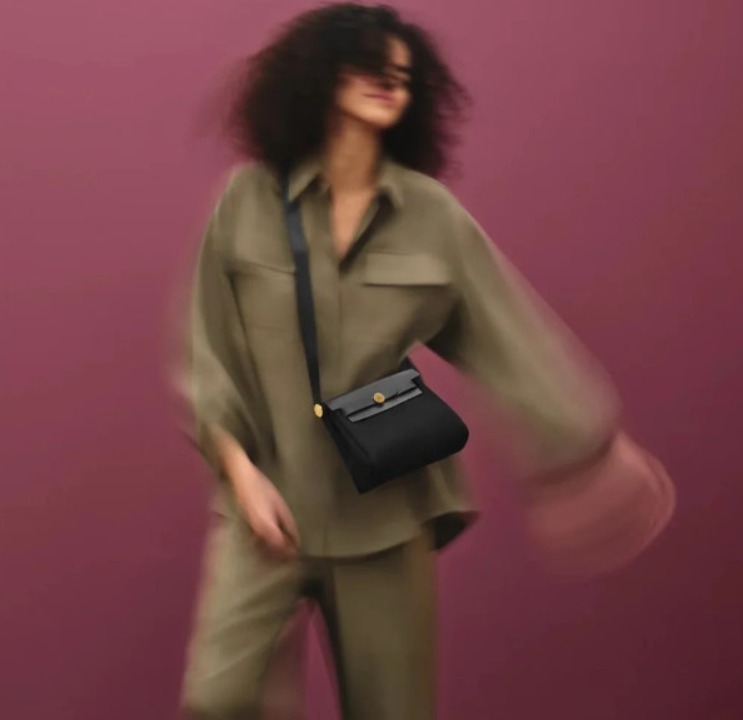《サイズ感が丁度いい◎》HERMES エールバッグジップ ミニ 20