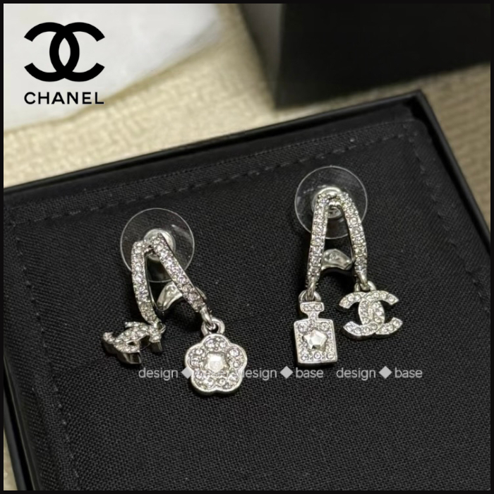 ★華やかに煌めく【 CHANEL 】ピアス