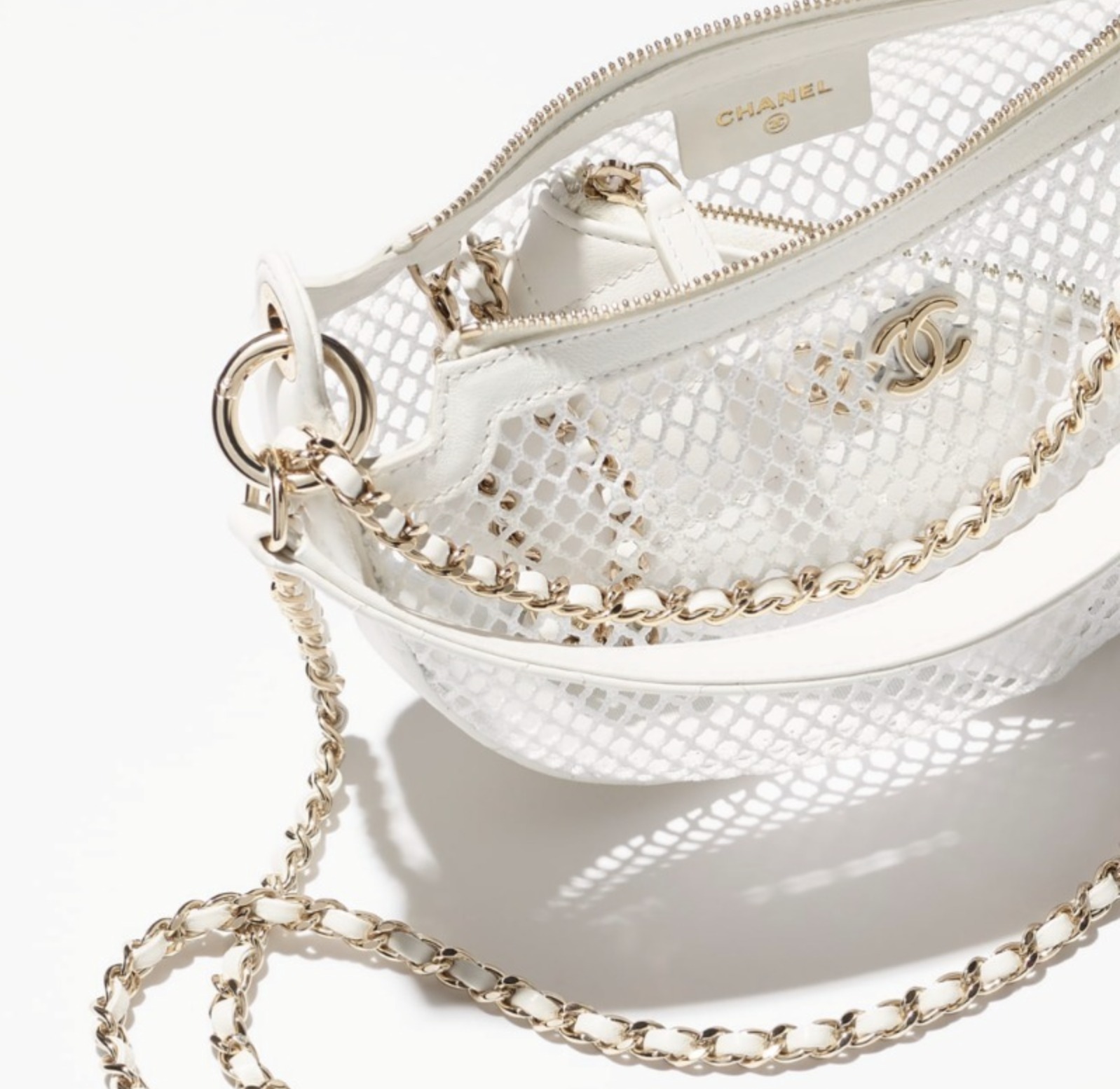 25S◆ポーチ付♪涼やかメッシュ◆CHANEL ラウンド ハンドバッグ 25S◇ポーチ付♪涼やかメッシュ◇CHANEL ラウンド ハンドバッグ
